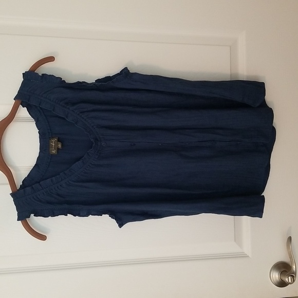 Wonderly sleeveless ruffle trim button front blouse - Picture 2 of 8